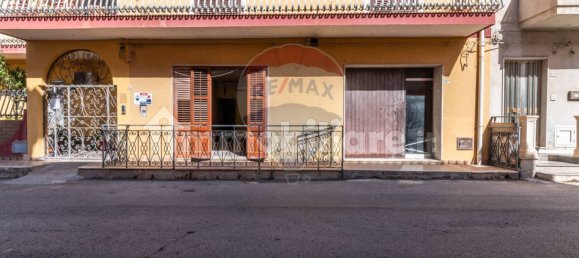 Propiedad comercial de 5 habitaciónes en Pozzallo, Italy No. 353411 3