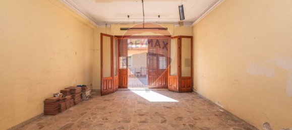 Propiedad comercial de 5 habitaciónes en Pozzallo, Italy No. 353411 11