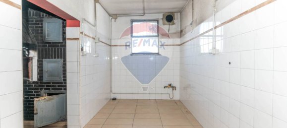 Propiedad comercial de 5 habitaciónes en Pozzallo, Italy No. 353411 9