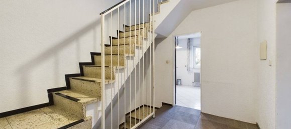 Таунхаус с 4 комнатами в Нюрнберг, Германия № 212234 2