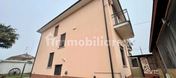 2 bedrooms Villa in Mortara, Italy No. 314123 2
