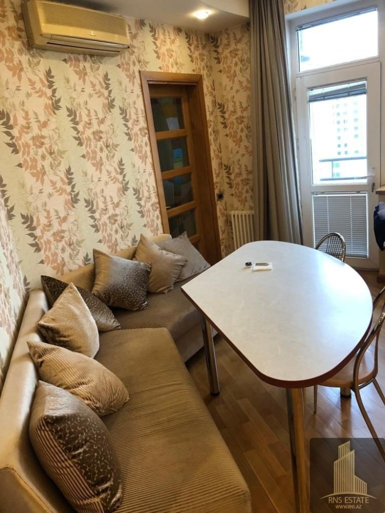 6 غرف نوم شقة في Yasamal, Azerbaijan رقم 2011