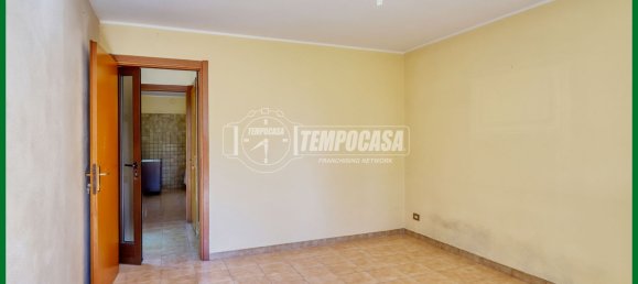 Дом с 4 комнатами в Варесе, Италия № 298154 4