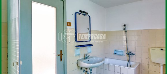 Дом с 4 комнатами в Варесе, Италия № 298154 12