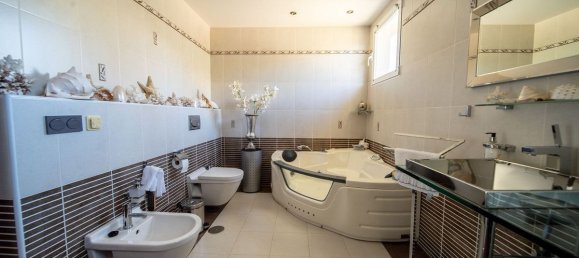 3 bedrooms Penthouse in Fuengirola, Spain No. 40274 18