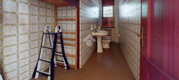 4 bedrooms Apartment in Vicenza, Italy No. 340991 18