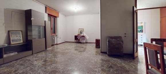 4 bedrooms Apartment in Vicenza, Italy No. 340991 9