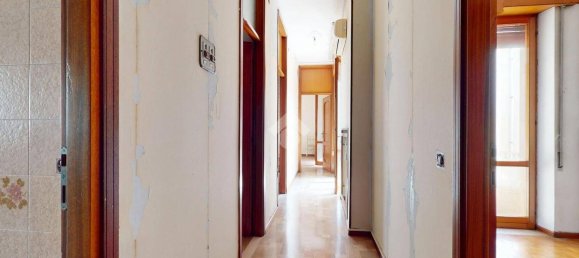 4 bedrooms Apartment in Vicenza, Italy No. 340991 17