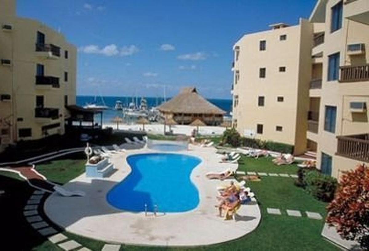 4000m² Building in Mexico No. 200560