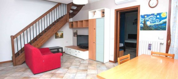 2 bedrooms Apartment in Reggio Emilia, Italy No. 22847 3