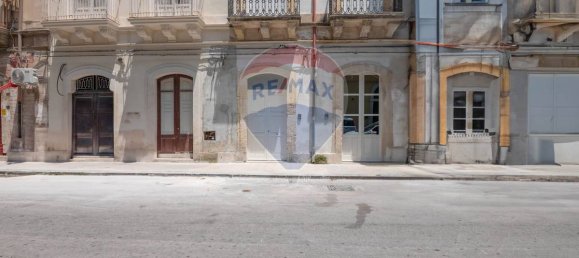 2 bedrooms House in Syracuse, Italy No. 320345 17