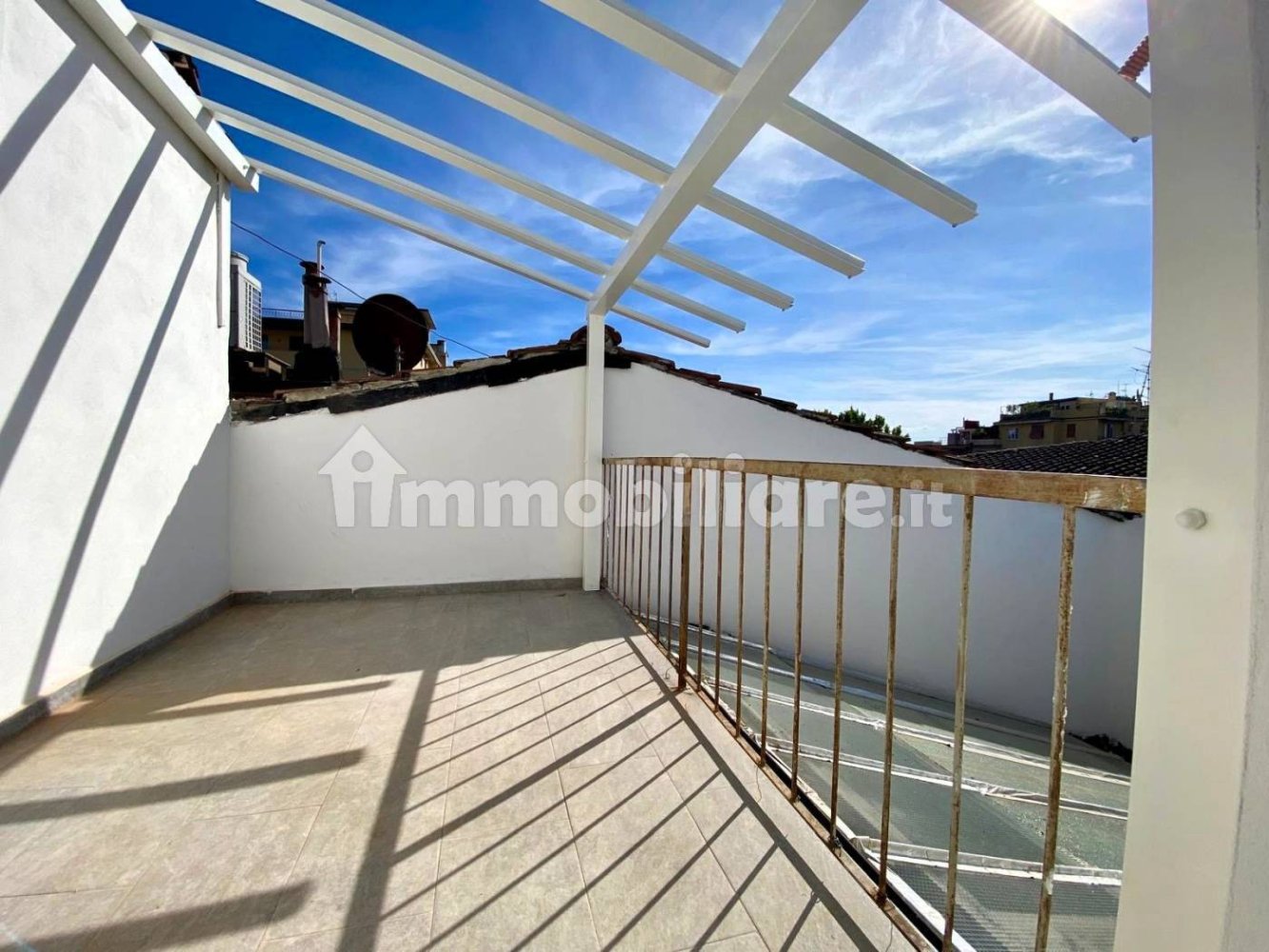 Ático de 2 dormitorios en Florence, Italy No. 296526