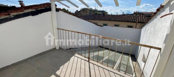 Ático de 2 dormitorios en Florence, Italy No. 296526 2