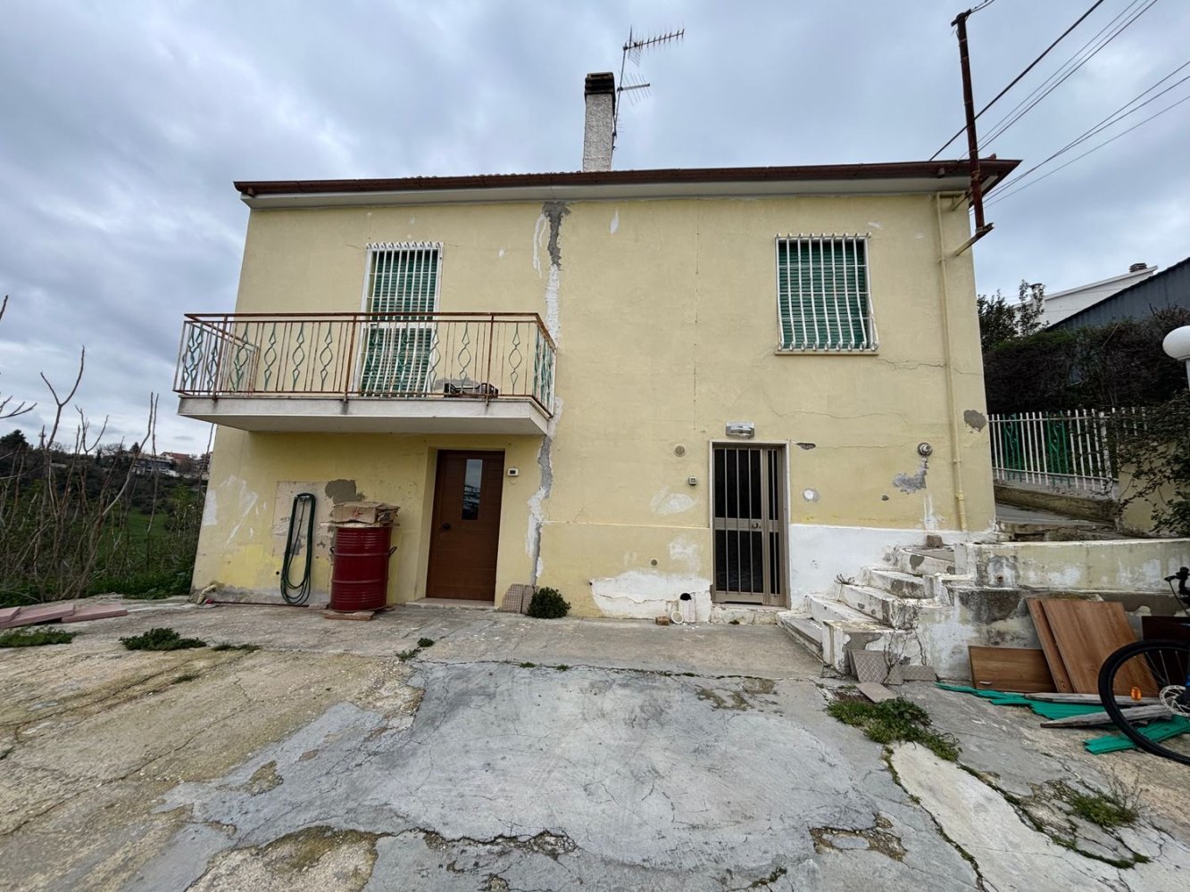 2غرفة منزل في Pianella, Italy رقم 151362