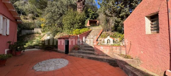 Вилла с 3 спальнями в Лурас, Италия № 171562 21