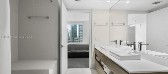 1 dormitorio propiedad comercial en venta en Miami, Miami-Dade, Florida, USA № 614435 21