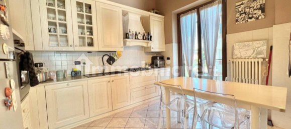 Apartamento de 2 dormitorios en Lomazzo, Italy No. 311297 7