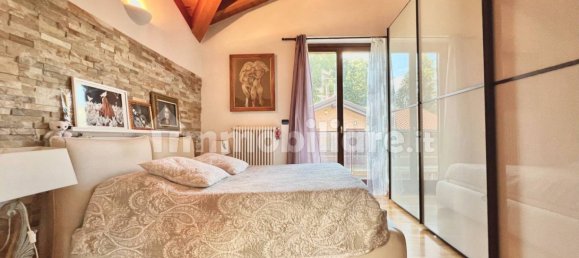 Apartamento de 2 dormitorios en Lomazzo, Italy No. 311297 14