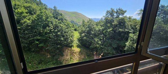 3 bedrooms Apartment in Micigliano, Italy No. 357327 4