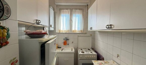 2غرفة شقة في Turin, Italy رقم 37781 10