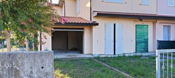 6 bedrooms Villa in Lugo, Italy No. 320097 2