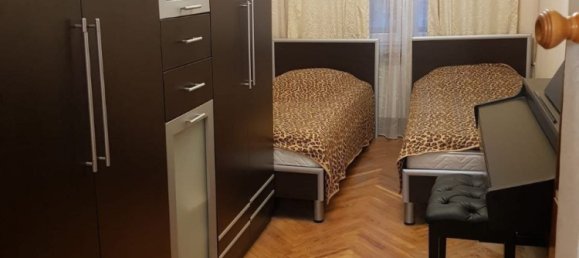 Apartamento de 3 dormitorios en Nasimi, Azerbaijan No. 2297 2