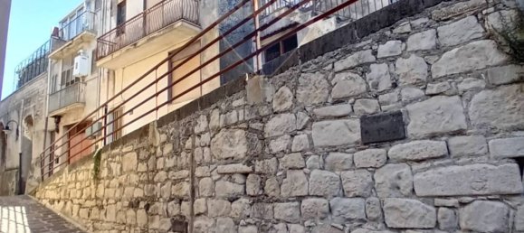 3 bedrooms House in Monterosso Almo, Italy No. 235714 17