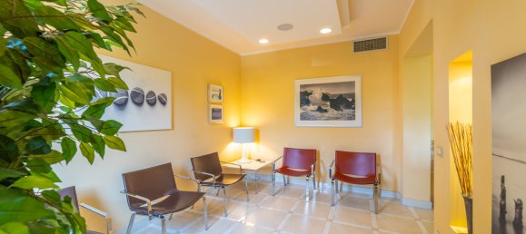 5 bedrooms Apartment in Olbia, Italy No. 80332 4