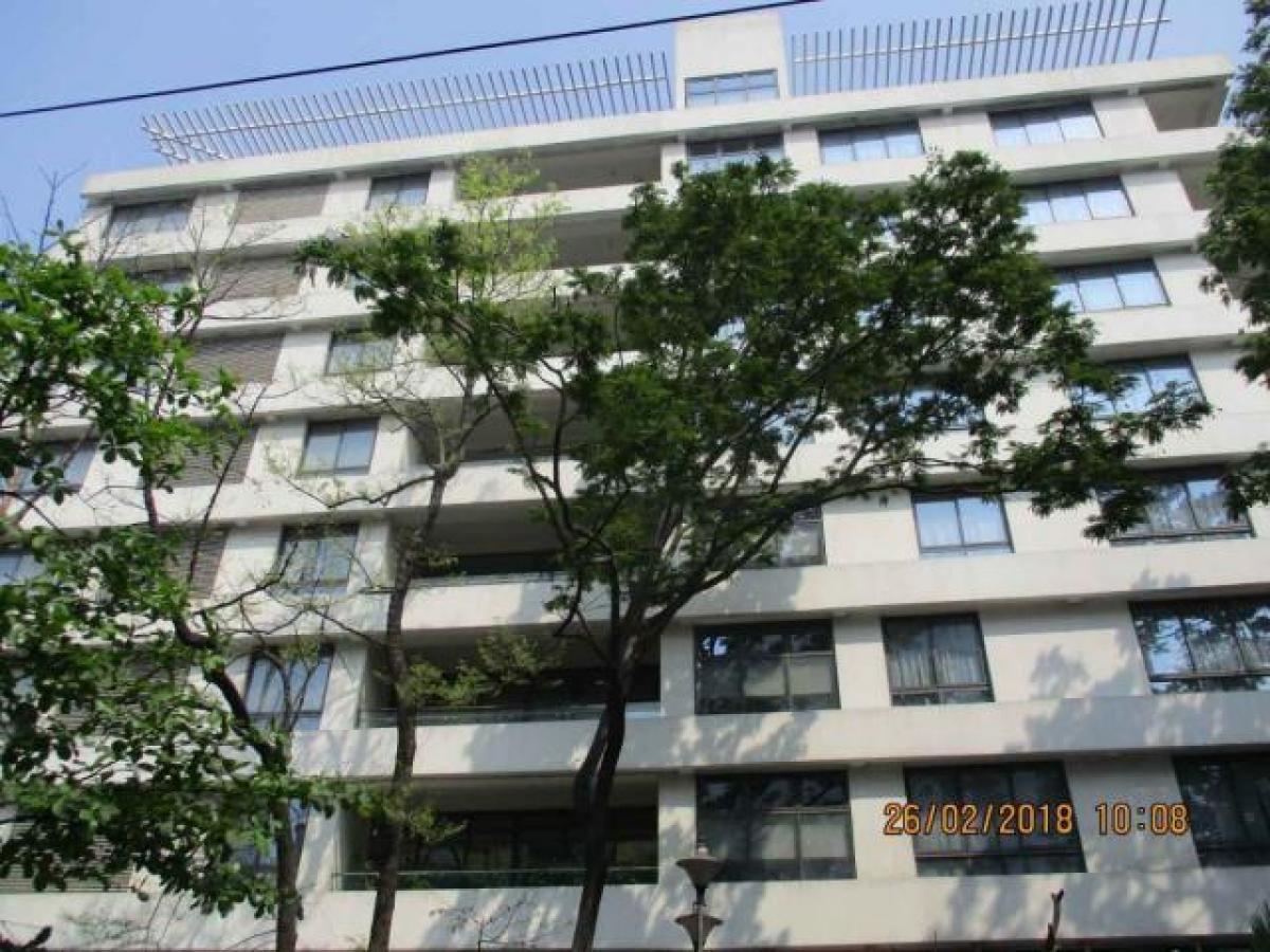 4 bedrooms House in Kolkata, India No. 9099