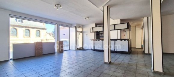 325m² Building in Bitche, France No. 189446 7