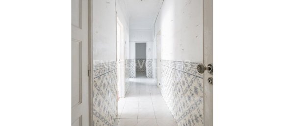 2 bedrooms Land in Lisbon, Portugal No. 304892 11