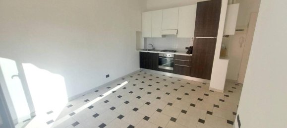 3-salle Appartement à Rapallo, Italy No. 41984 5