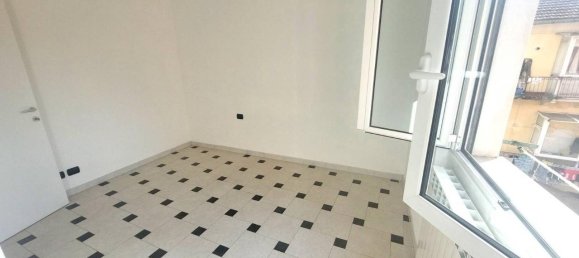 3-salle Appartement à Rapallo, Italy No. 41984 11