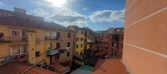 3-salle Appartement à Rapallo, Italy No. 41984 4