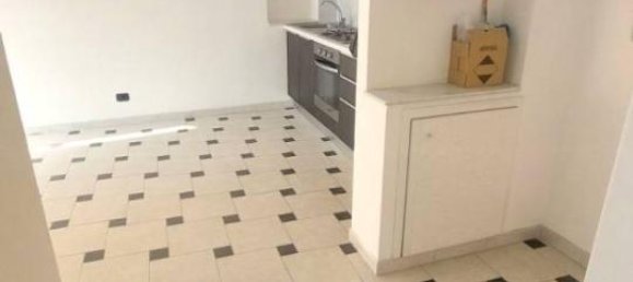 3-salle Appartement à Rapallo, Italy No. 41984 16