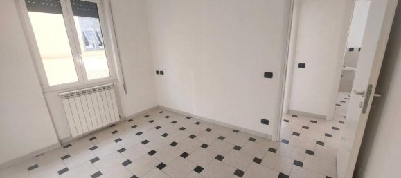 3-salle Appartement à Rapallo, Italy No. 41984 15