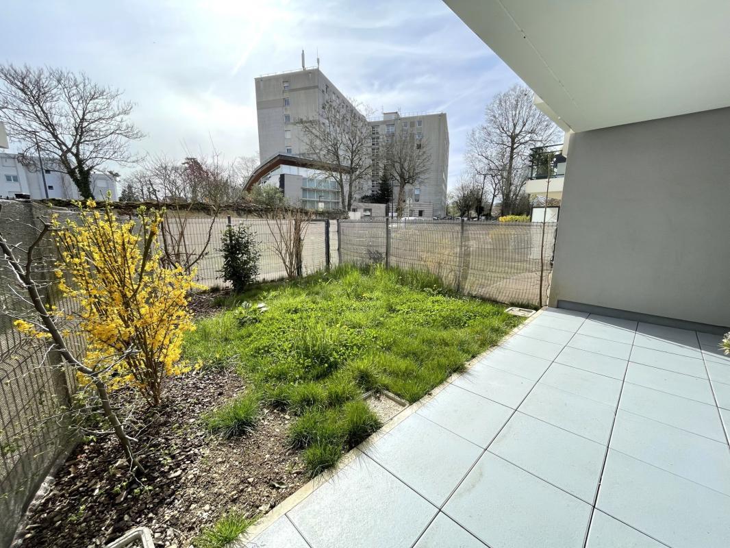 2 chambres Appartement à Longvic, France No. 43961