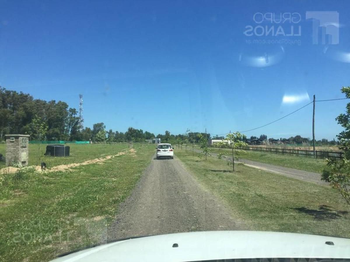  Land in Buenos Aires, Argentina No. 121905