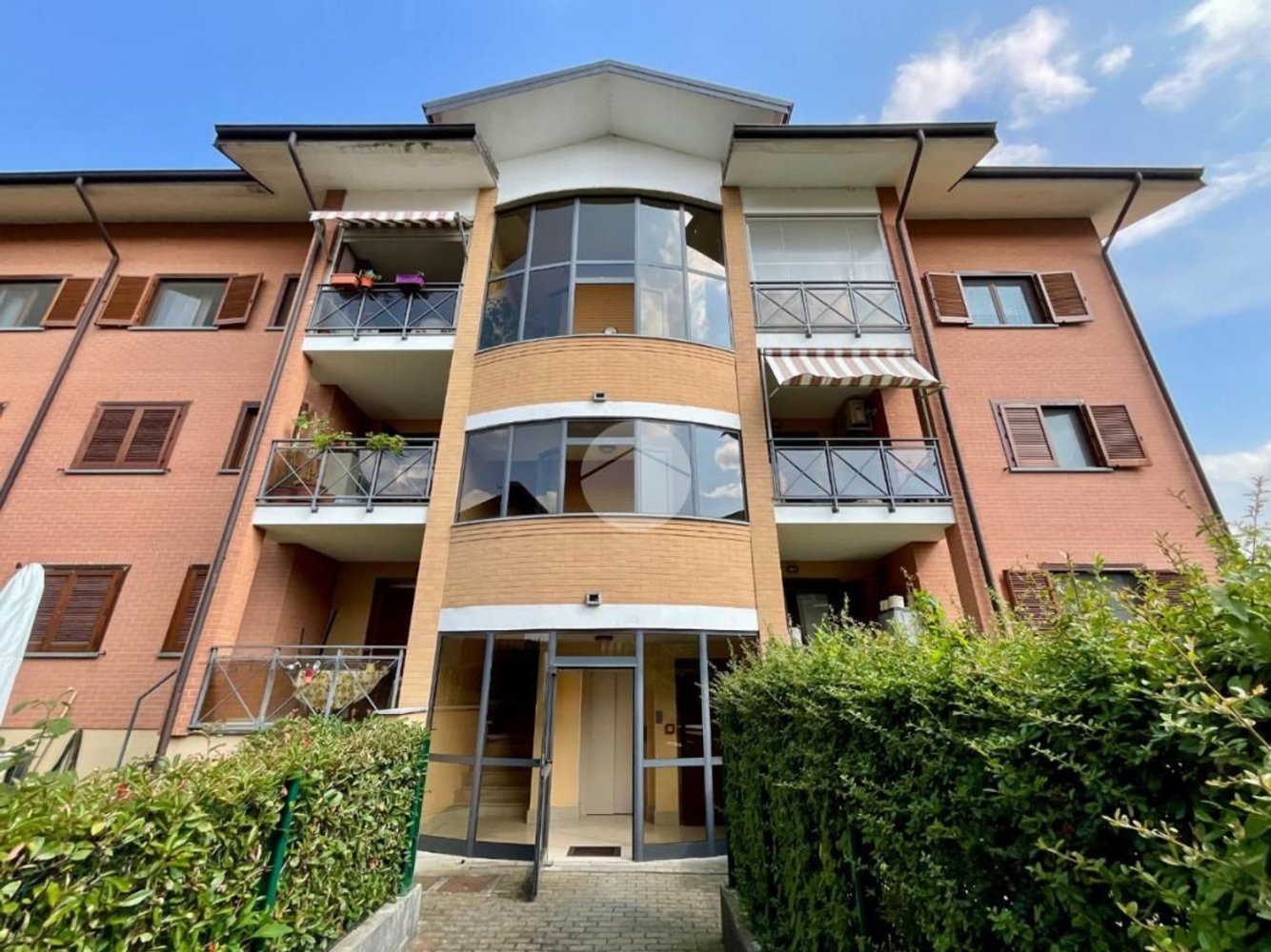 4 rooms Apartment in Turin, Italy No. 273055