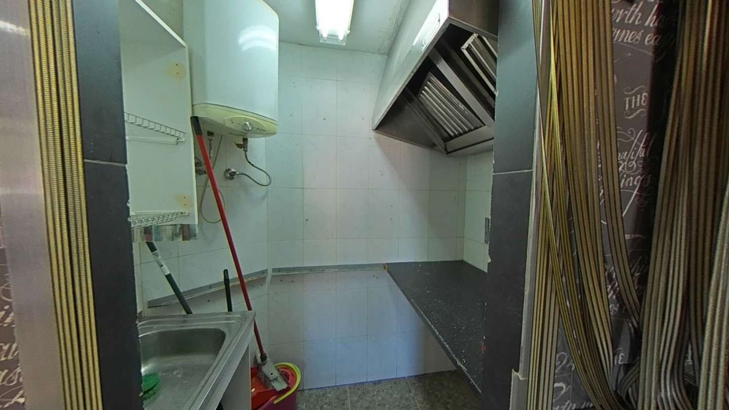 40m² Commercial property in Toledo, Spain No. 248860