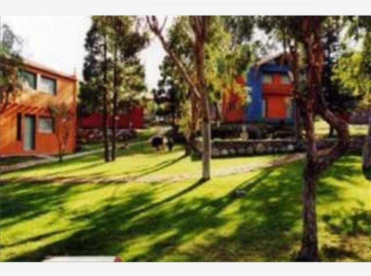 750m² Hotel in Mendoza, Argentina No. 27300