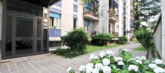 2 rooms Apartment in Villasanta, Italy No. 313873 2