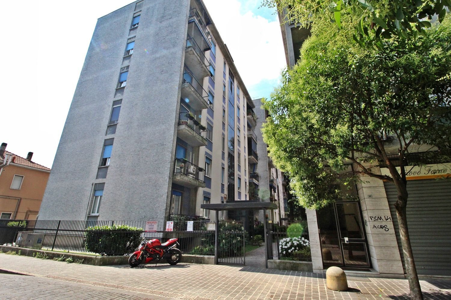 2 rooms Apartment in Villasanta, Italy No. 313873