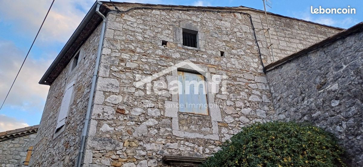 Casa de 2 dormitorios en Chauzon, France No. 206151