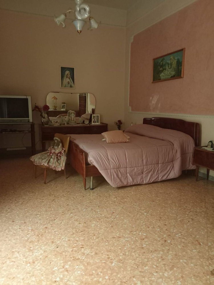 6 bedrooms Apartment in Sarno, Italy No. 319328