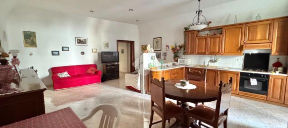 5 rooms Apartment in Naples, Italy No. 15070 73