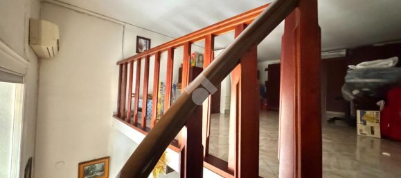 5 rooms Apartment in Naples, Italy No. 15070 69