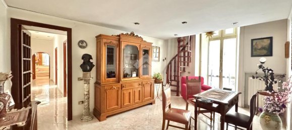 5 rooms Apartment in Naples, Italy No. 15070 44