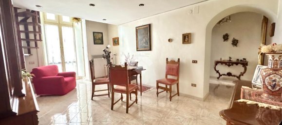 5 rooms Apartment in Naples, Italy No. 15070 72