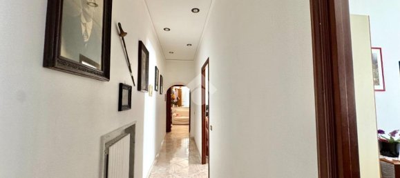 5 rooms Apartment in Naples, Italy No. 15070 34